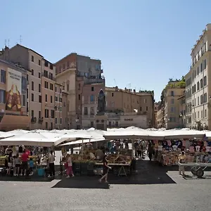 appartamentino-campo-dei-fiori.it-romehotels.com/